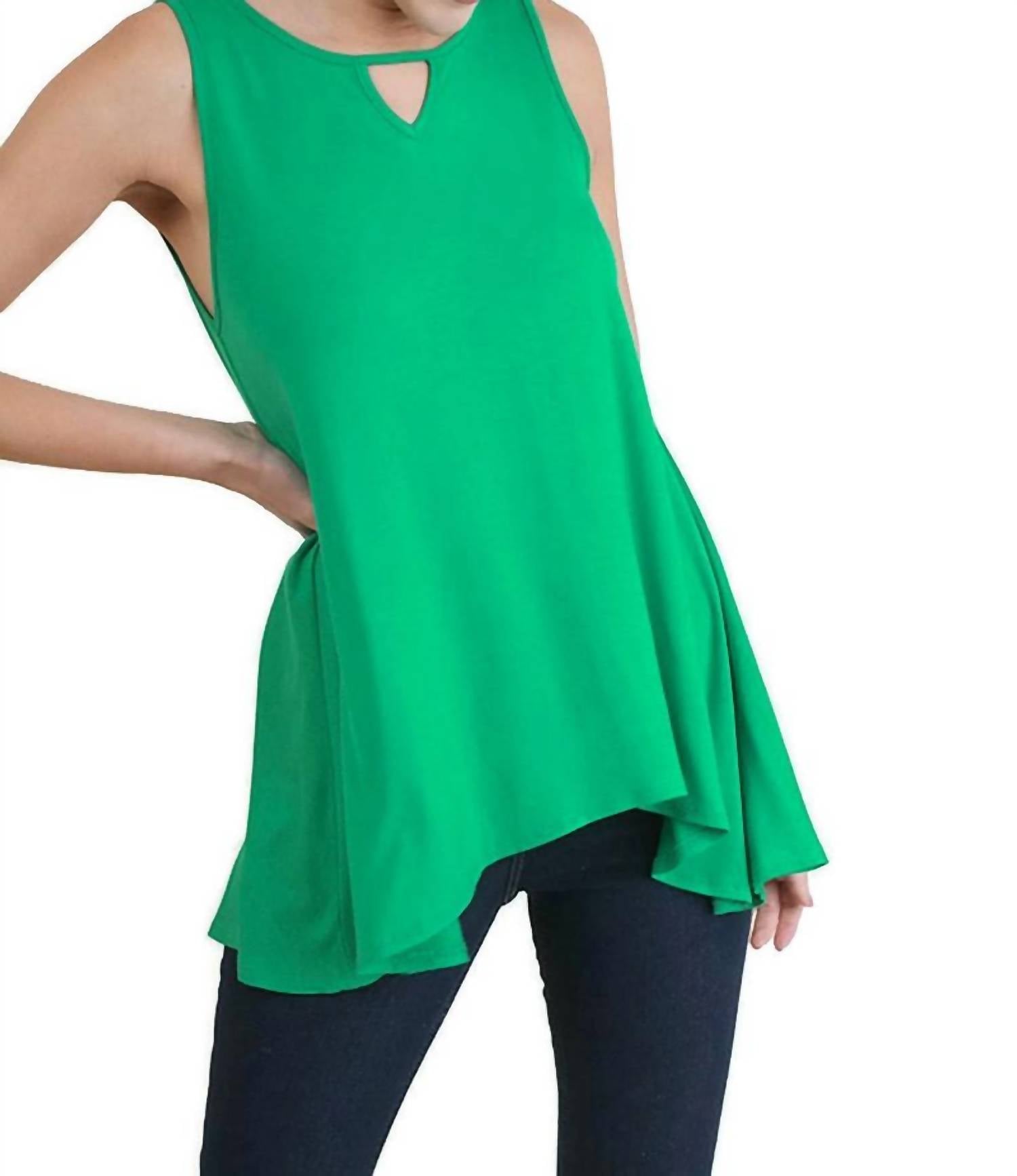 Umgee - Keyhole Sleeveless Top