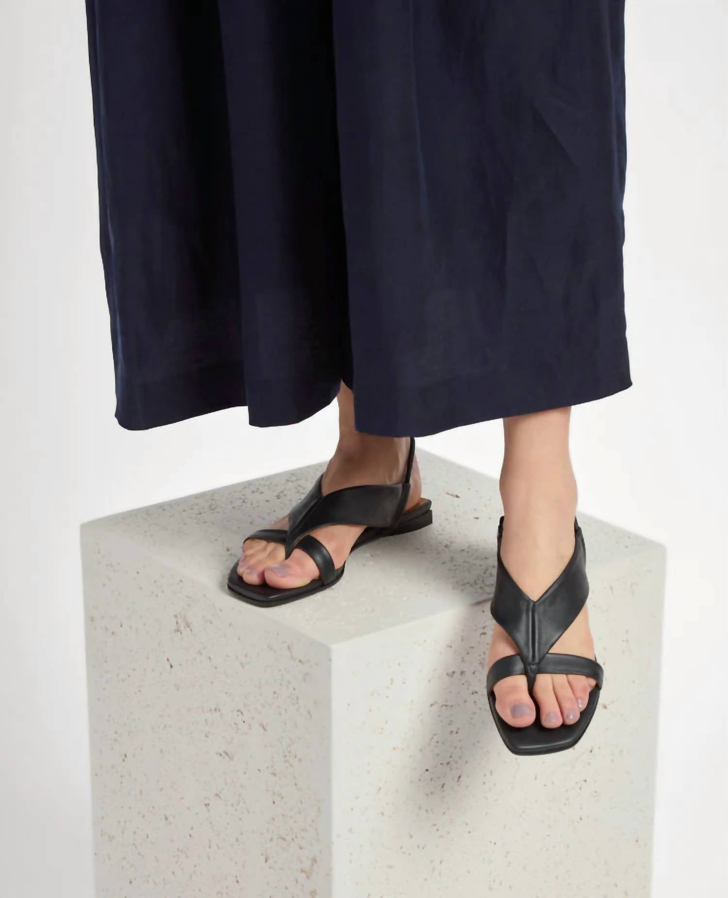 Coclico - Women's Finch Sandal
