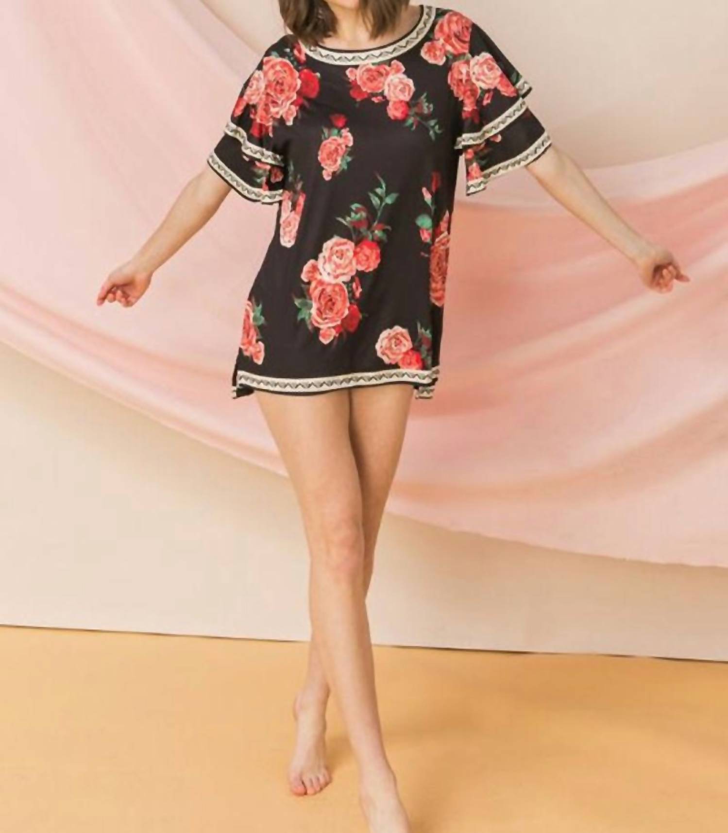 Flying Tomato - Tiered Ruffle Sleeve Floral Print Top