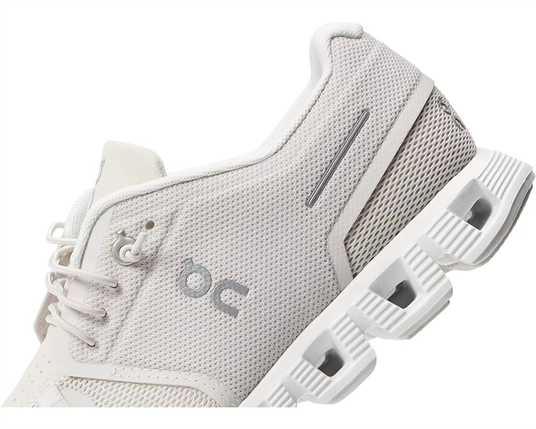 On Running - Women Cloud 5 Running Shoes