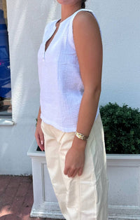 Bobi - Henley Sleeveless Top