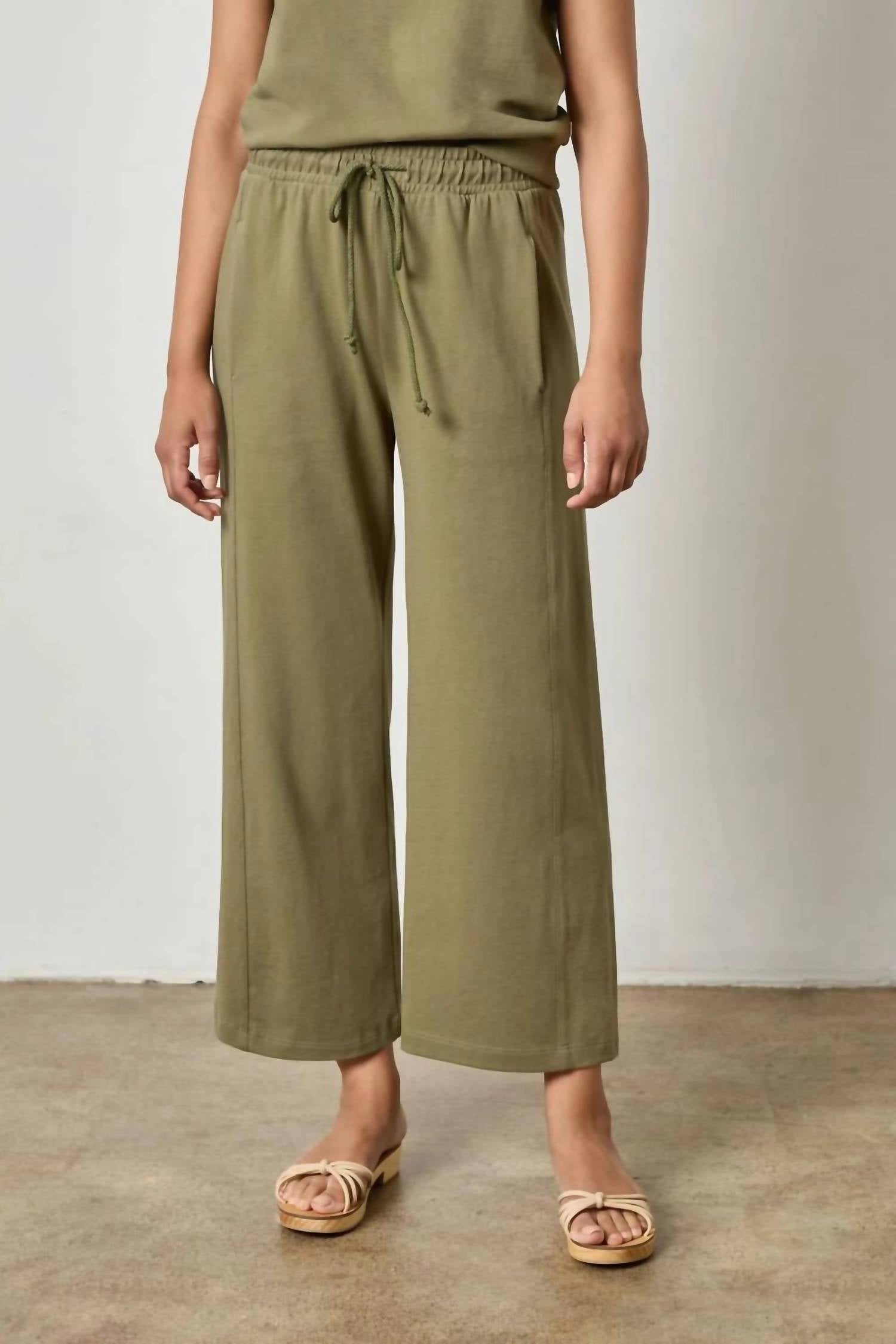 Lilla P - Seamed Wide Leg Pants