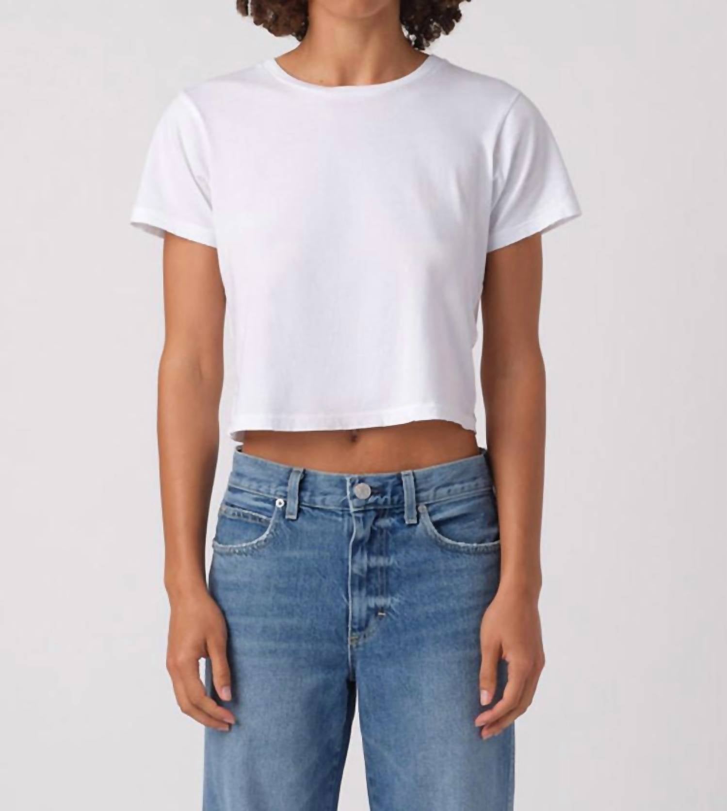 Amo - Babe Cropped Tee