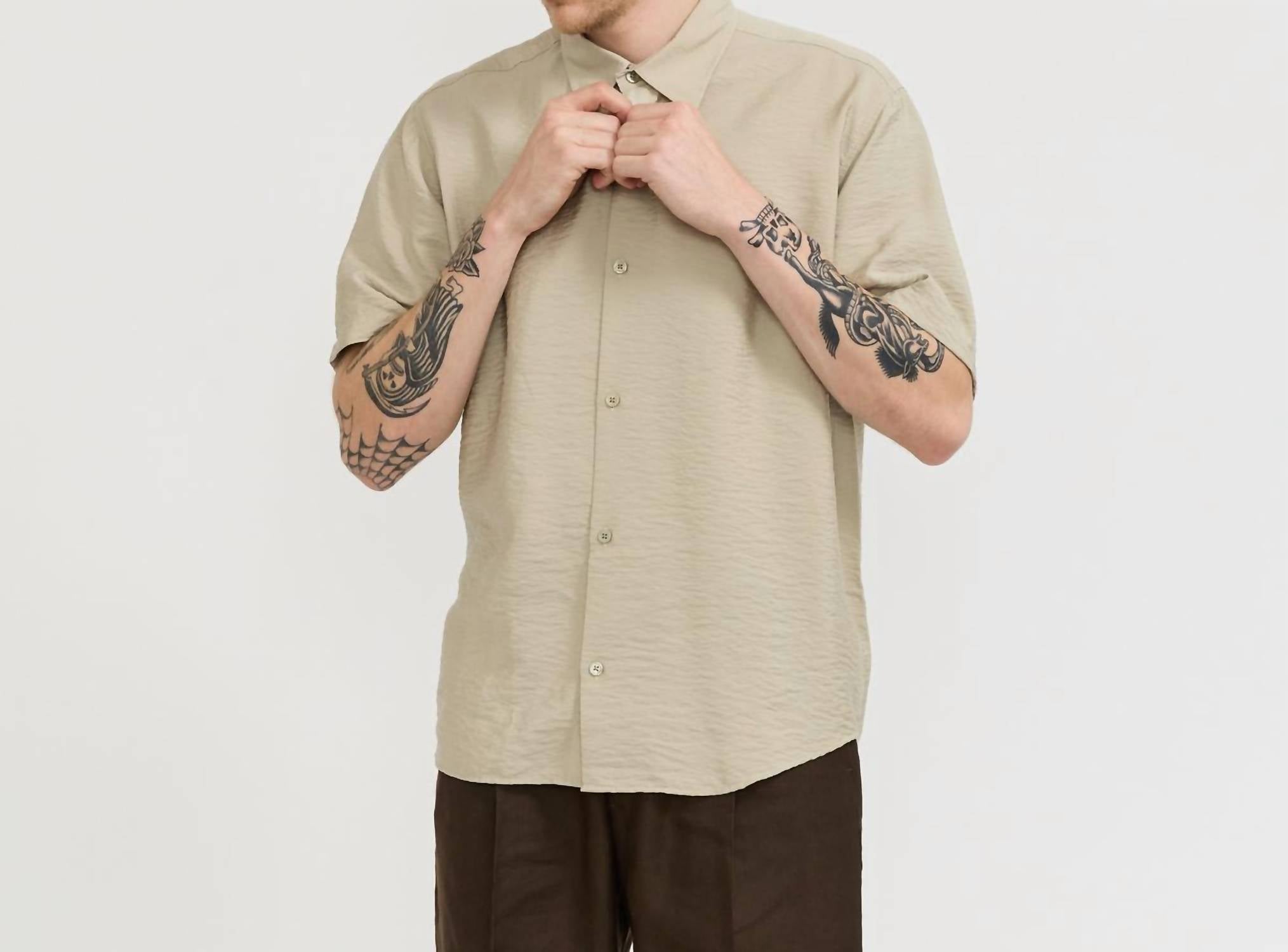NN07 Freddy Short Sleeve No Pocket Shirt in fog - men's shirt - detail view