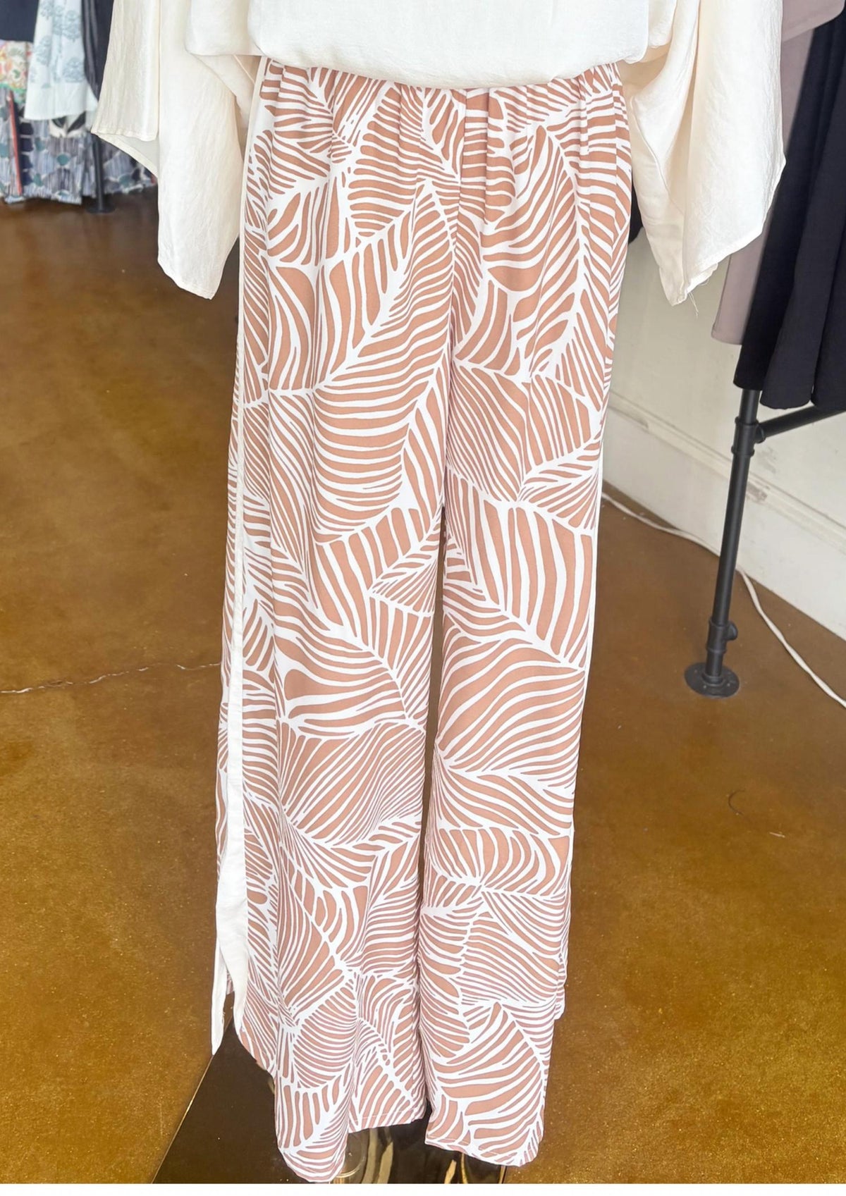 Kld - Women's Logan Leaf Wide Leg Pants