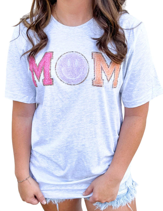 Wknder - Mom Graphic Tee