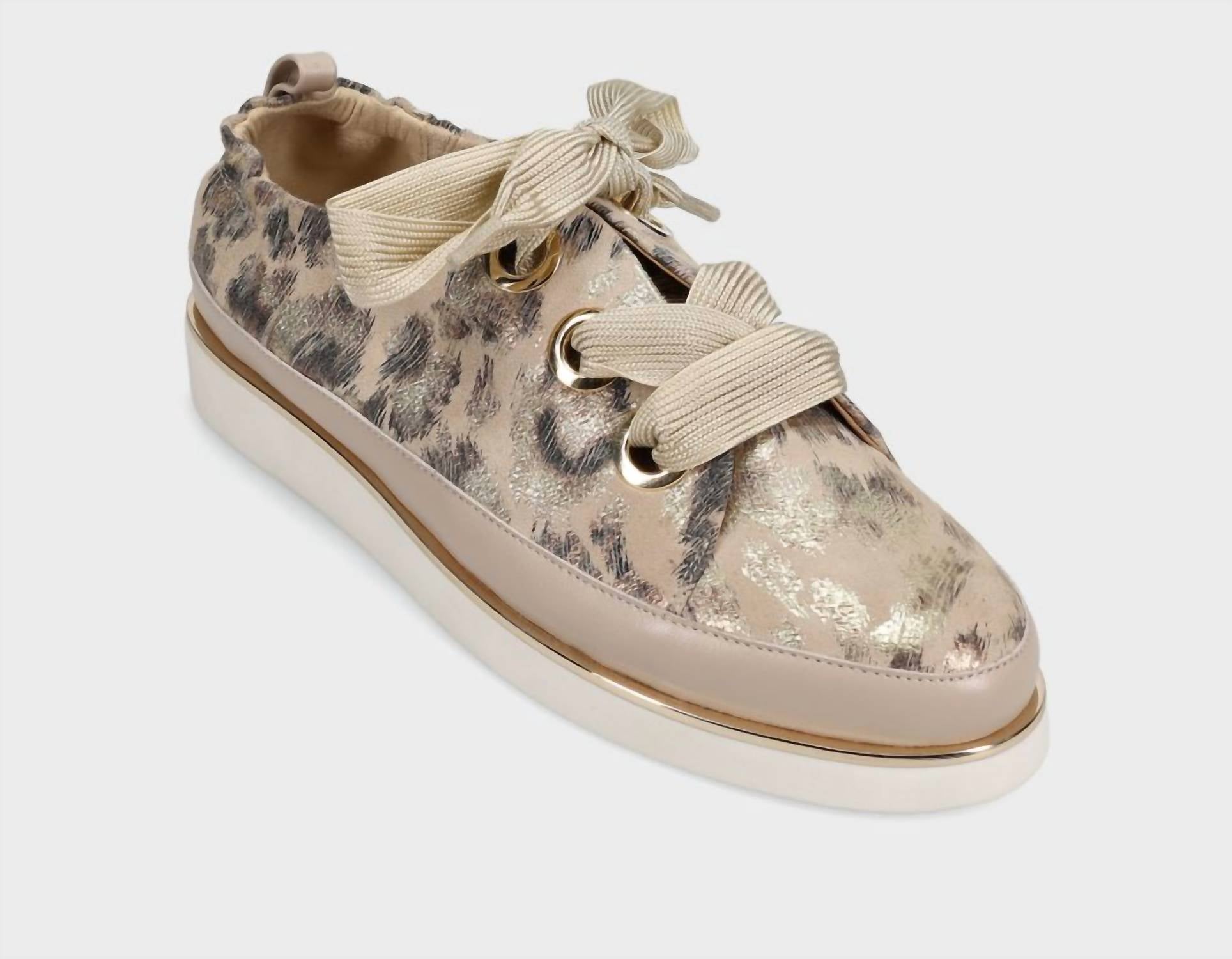 Vaneli - Women's Quenda Lace-up Shoe