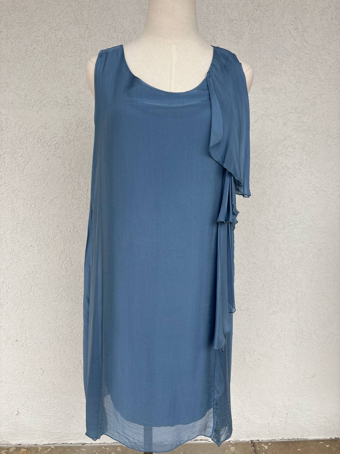 TEMPO PARIS Daywear Mini Dress in denim - women's dress - detail view