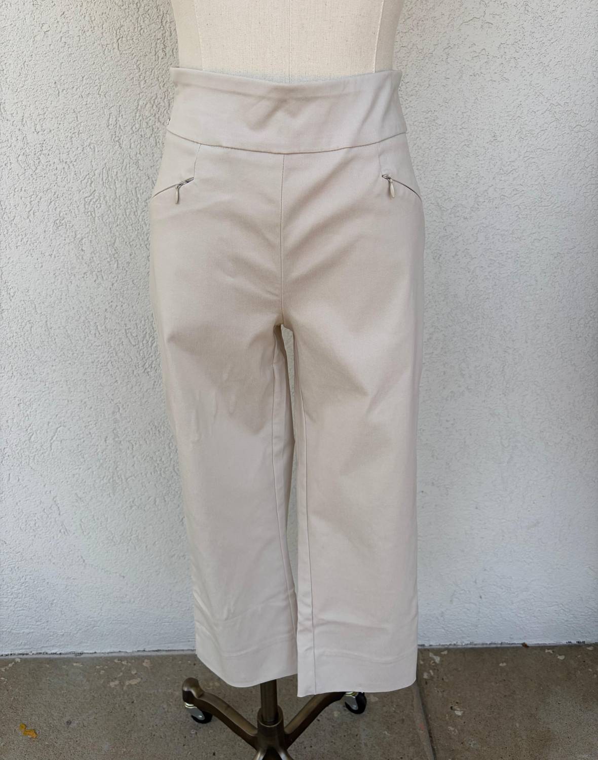 Renuar Women's Coastal Breeze Capri Pants in oyster - women's pants