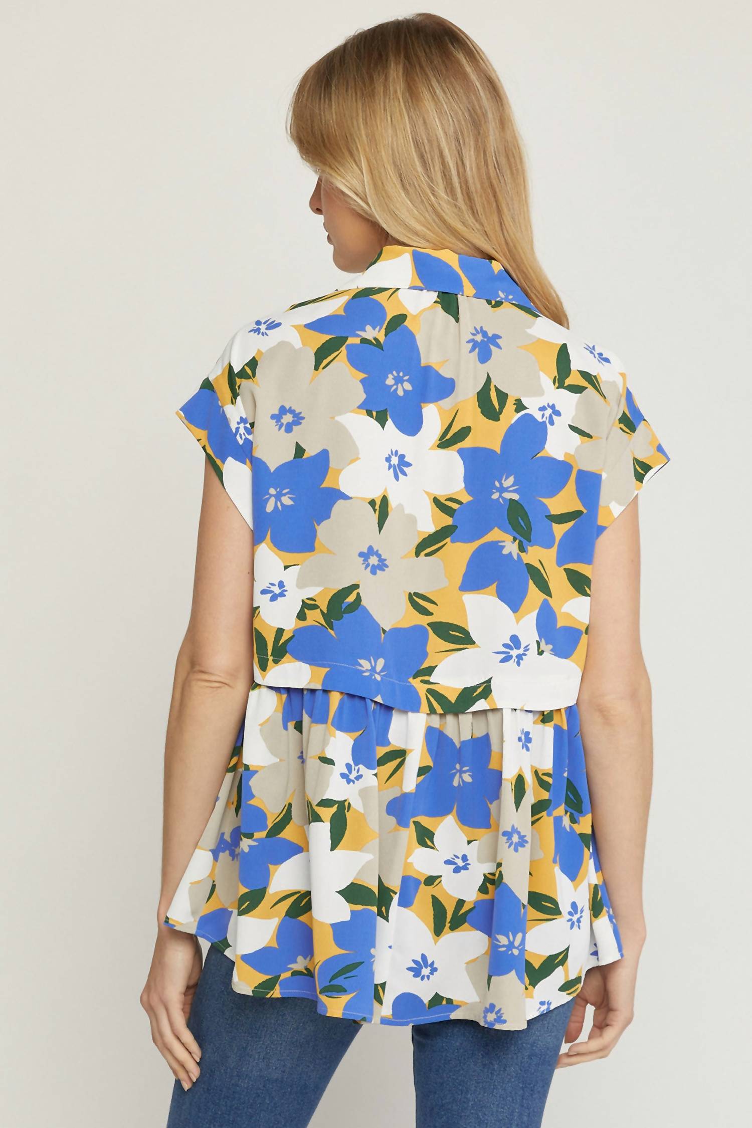 Entro - Floral Print V-neck Top