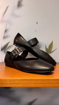 Jeffrey Campbell - Women's Fouette Flats