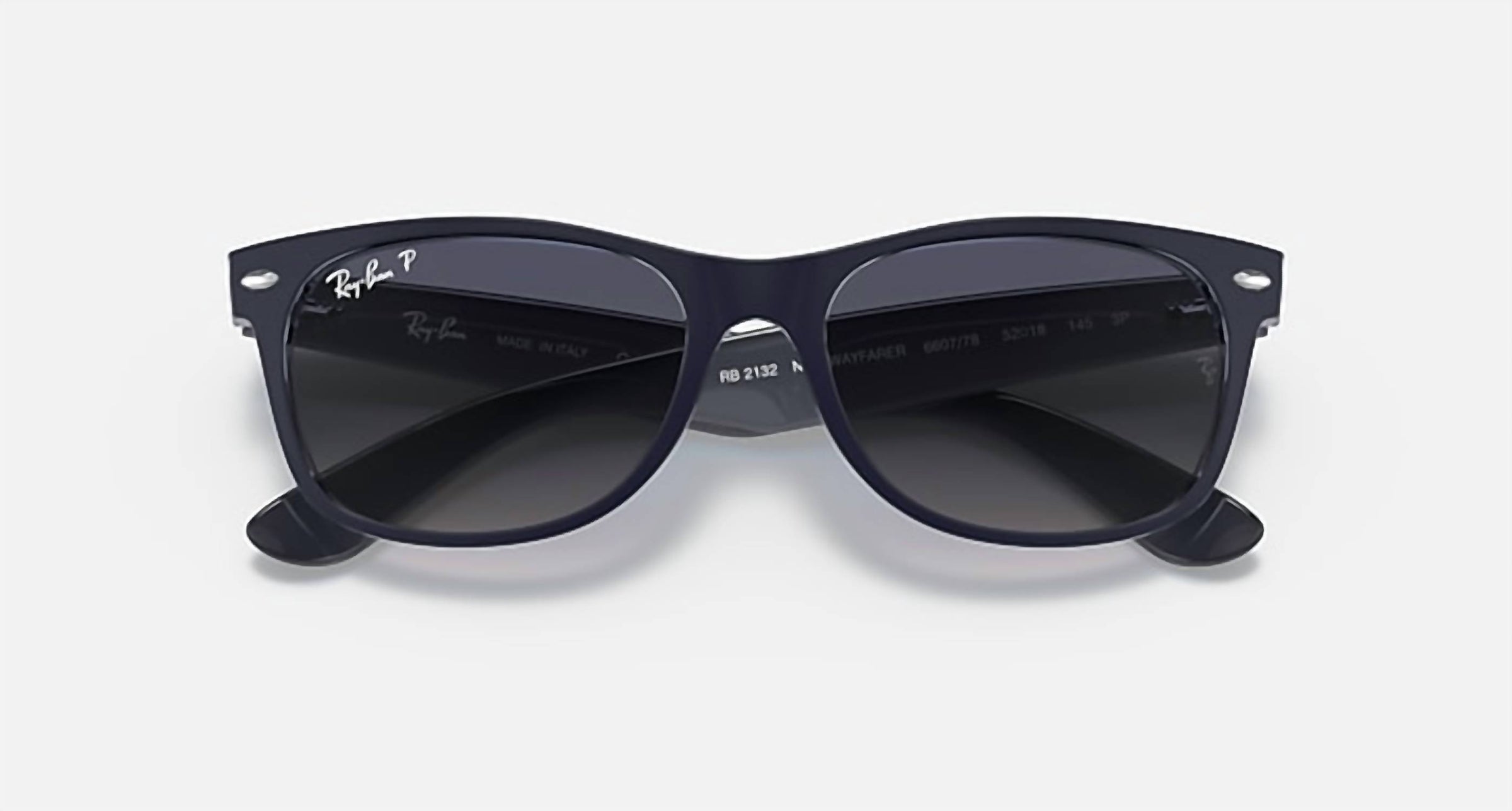 Ray Ban - New Wayfarer Classic Medium Polarized Sunglasses Rb2132 660778