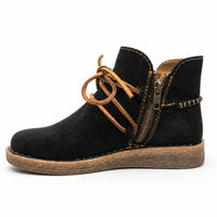 Born - Women's Calyn Chukka Boot