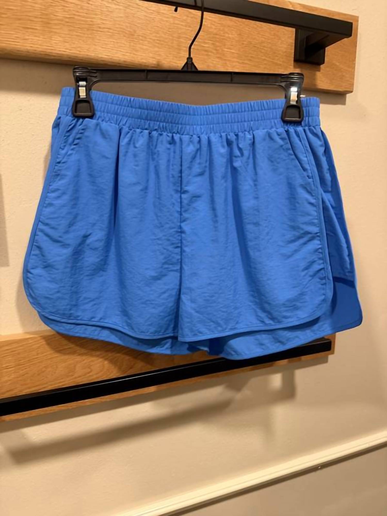 Sadie & Sage - Girl's Back And Forth Curved Short