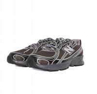 New Balance - Men's 740 Metallic Sneakers