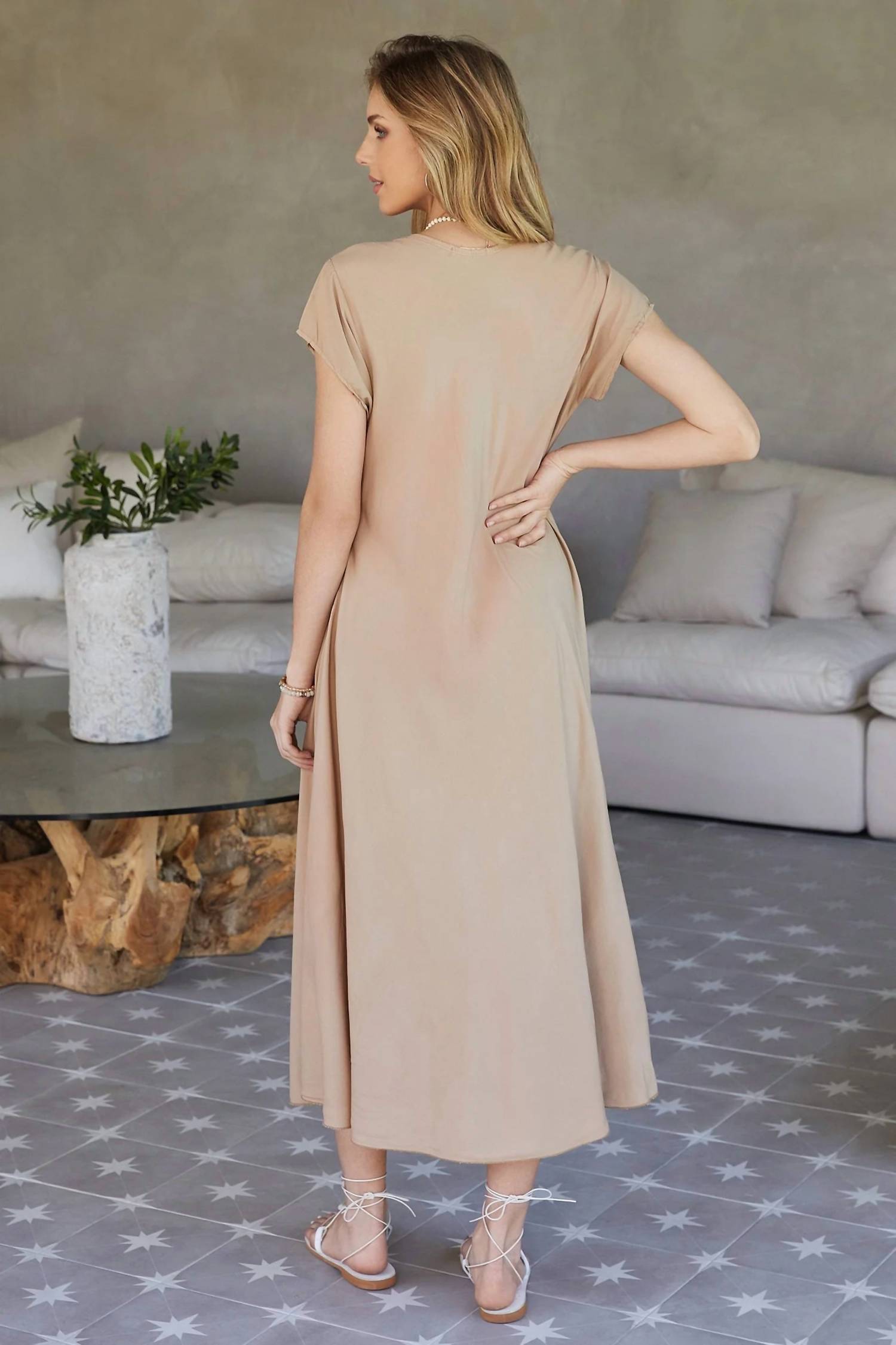 Milio Milano - The Italian Dress
