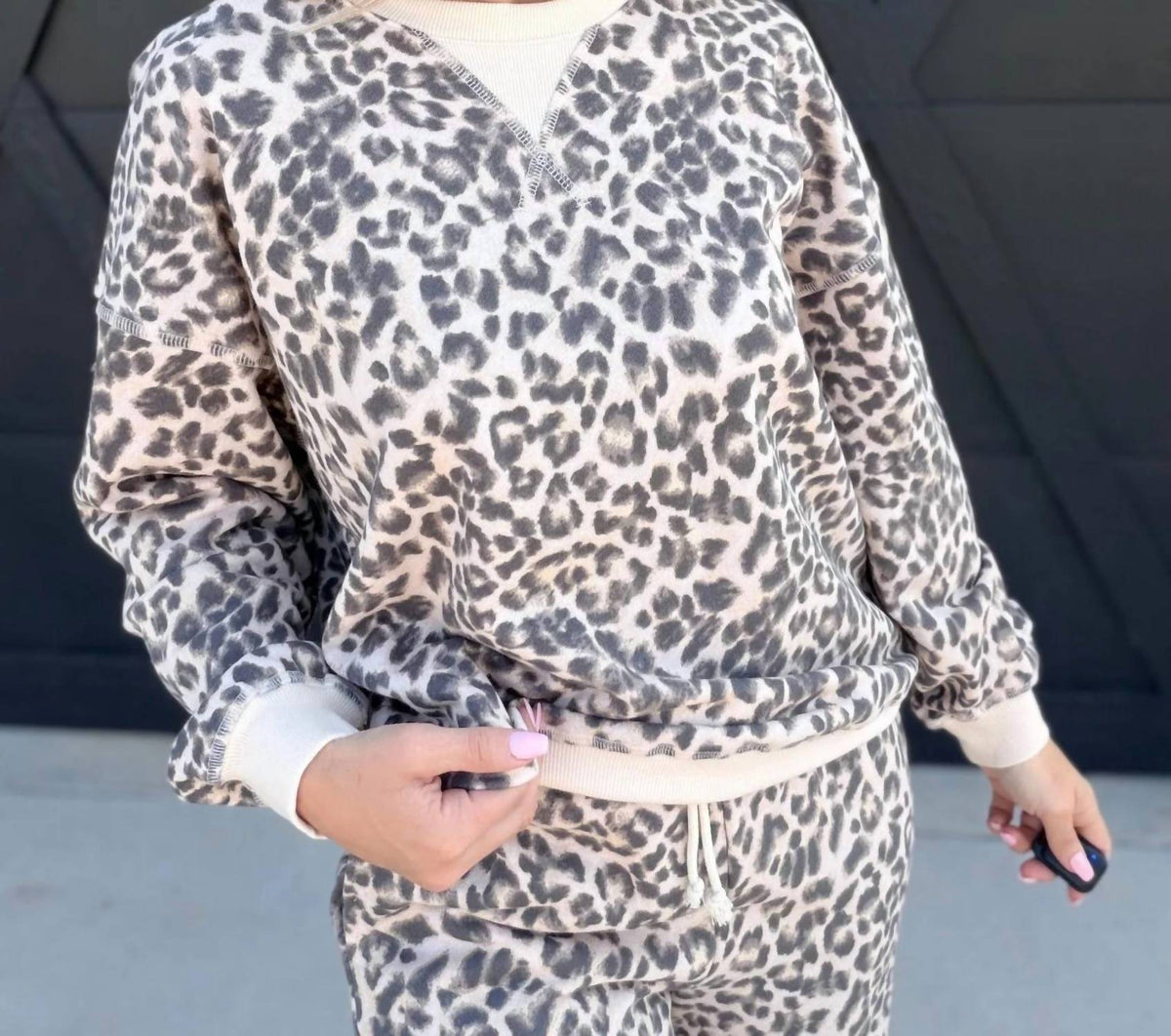 Blu Pepper - Women's Leopard Boxy V Insert Long Sleeve Knit Top