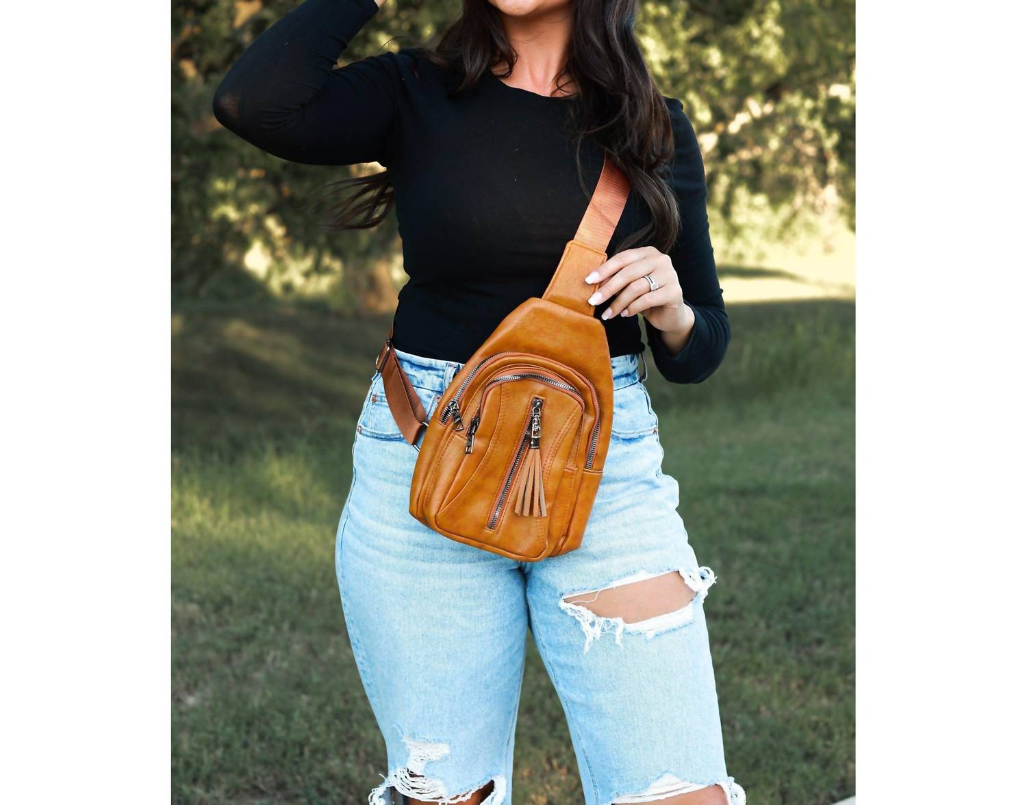 Julia Rose - Mindy Vintage Tassel Sling Bag