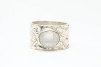 Avenue Chic - Women's Rainbow Moonstone Ring