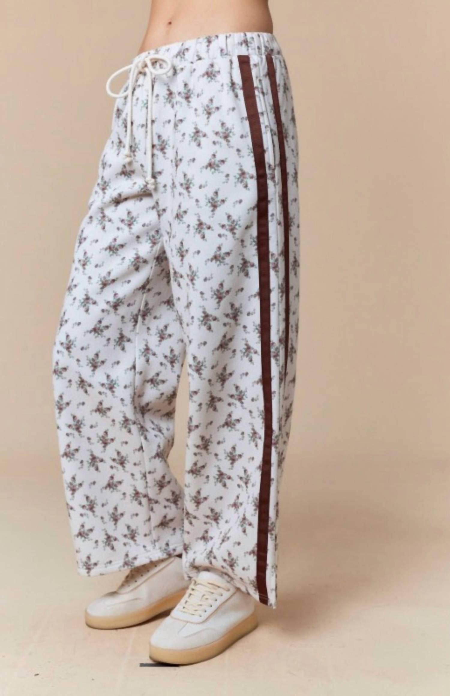 Peach Love - Floral Printed Fleece Sweatpants