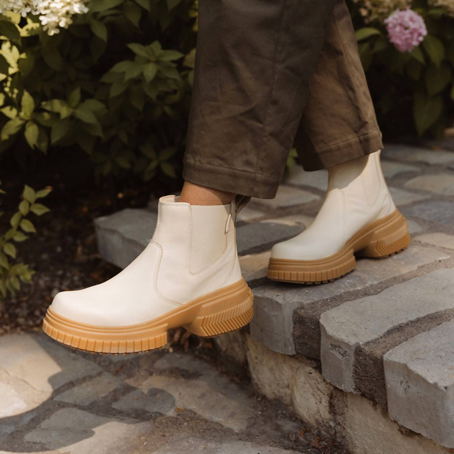 Sorel - Women's Ona Ave Boot