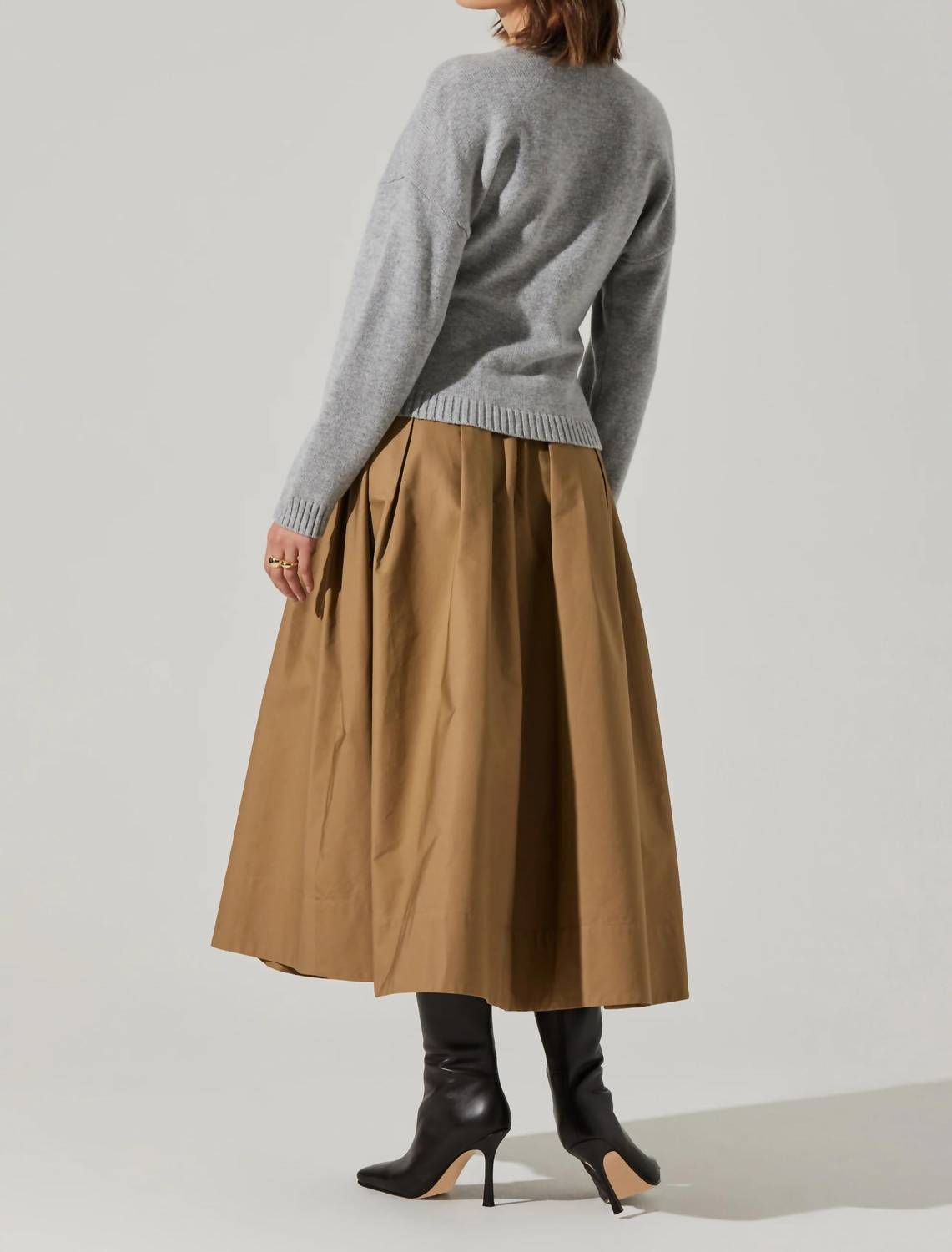 Astr - Saffi V-neck Cardigan