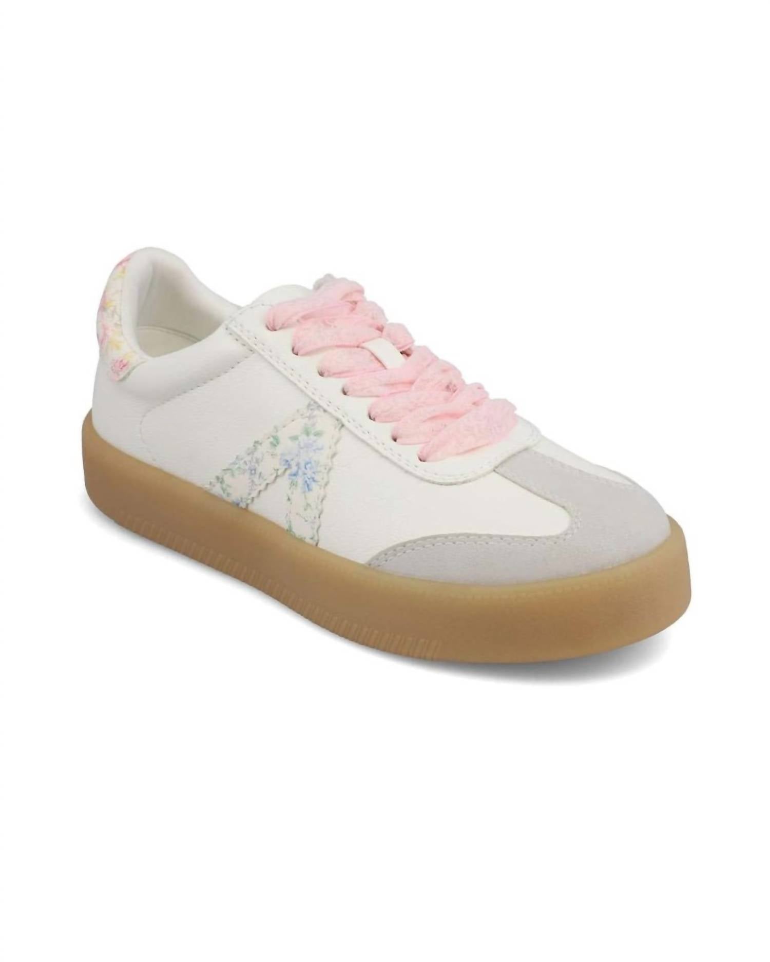 Mia - Women's Axel Sneaker