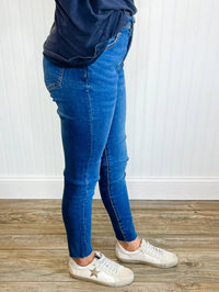 Tractr - Heidi Mid-rise Raw Hem Jeans