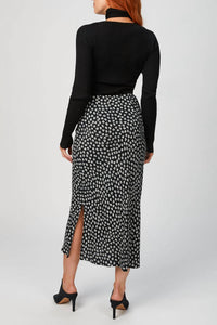 LOOP LAYERED KNIT TOP