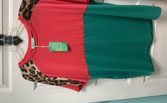 Sunshine & Rodeos - Women's Color Block T-Shirt with Leopard Sequin