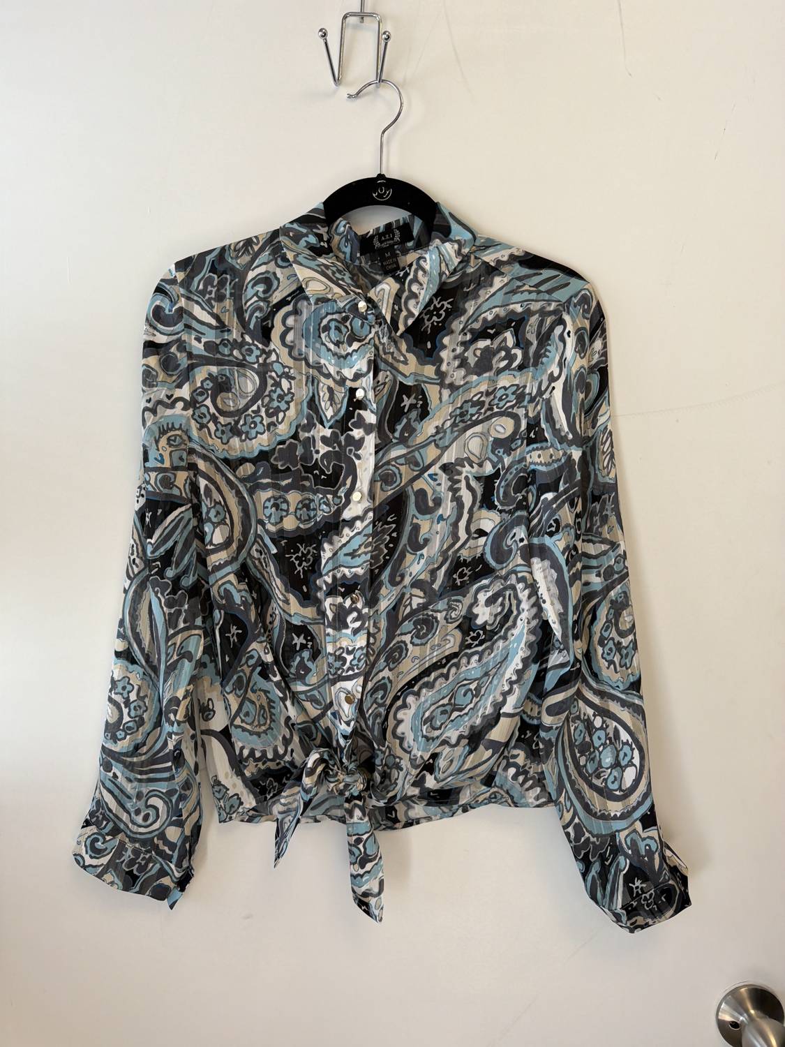 Azi - Women's Paisley print tie front Blouse