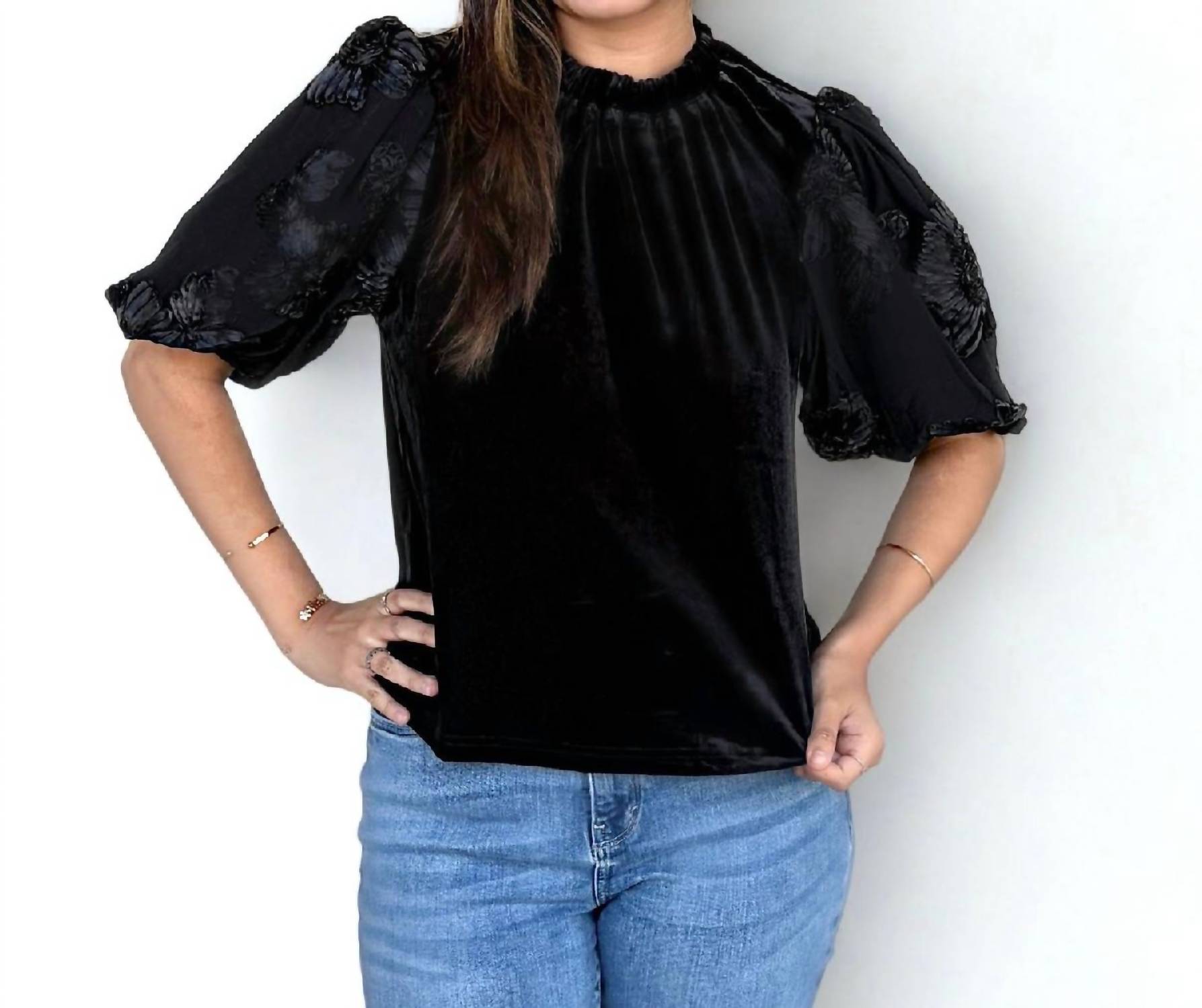 Thml - Floral Embroidered Puff Sleeve Velvet Top