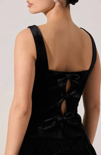 Astr - Jinnie Velvet Sleeveless Top