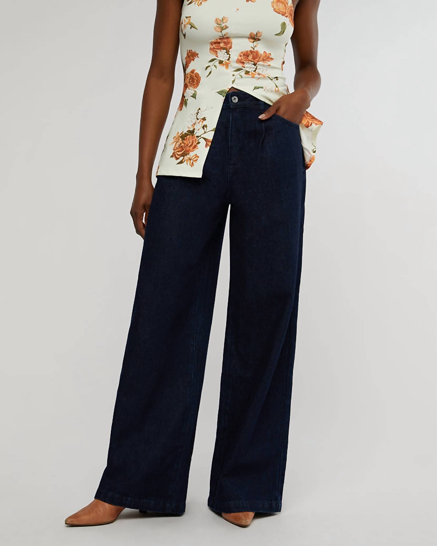 We Wore What - Highrise Pleated Wide Leg Jeans