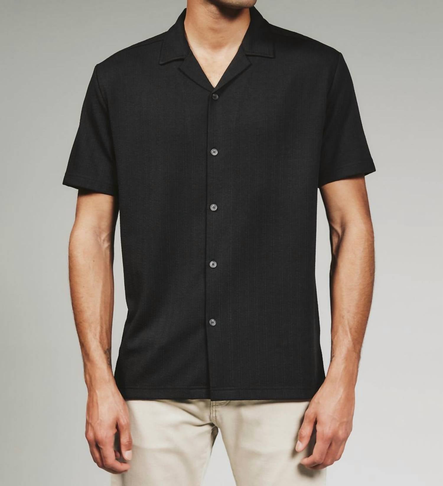 7Diamonds Vaughn Camp Shirt Top in black - men's t-shirt