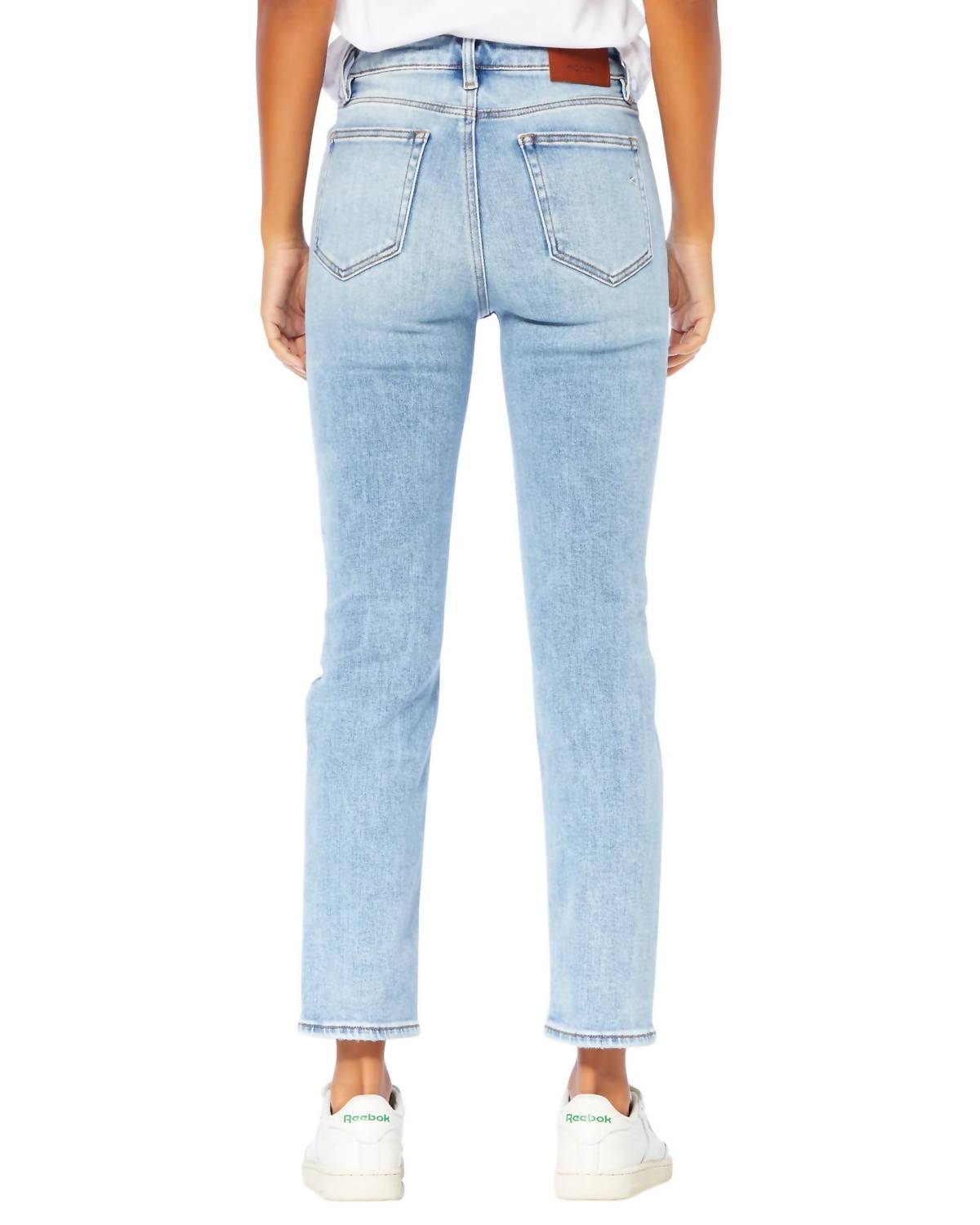 Hidden - Zoey Basic Distressed Mom Jean