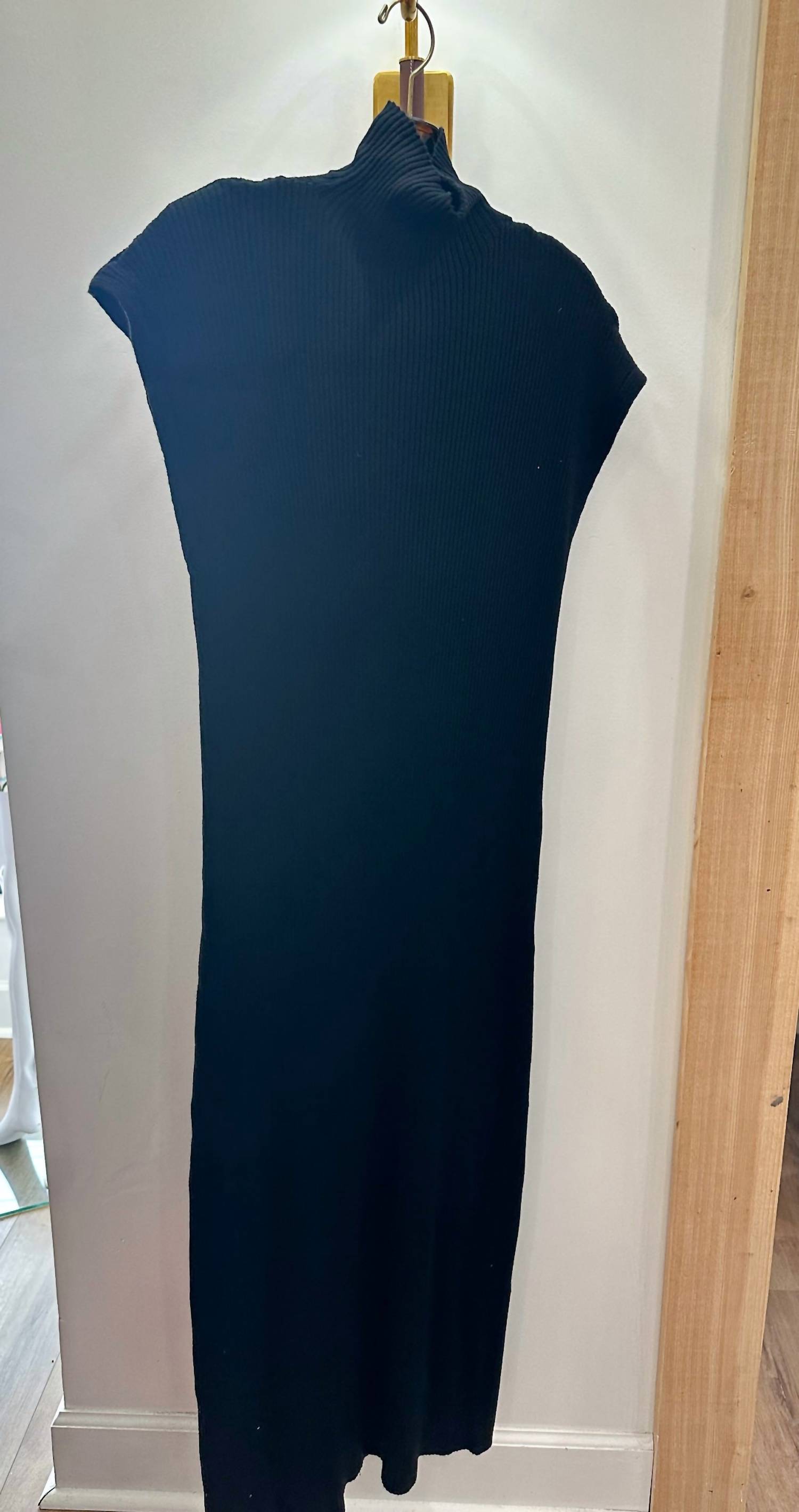 Delay - Aconite Knit Maxi Dress
