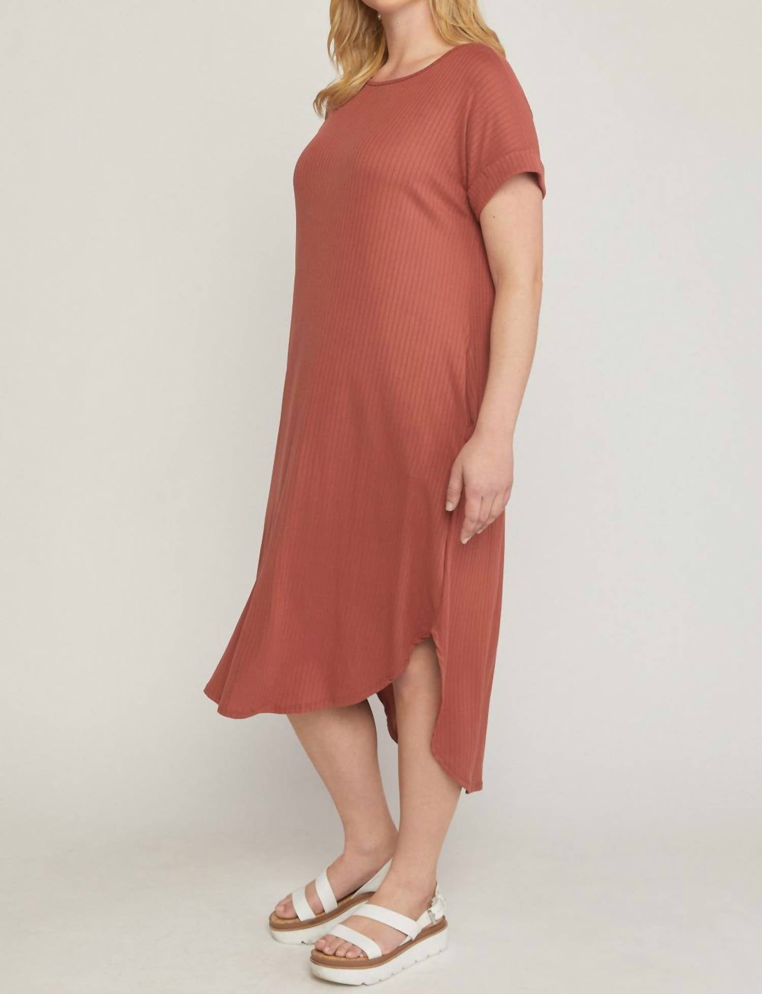 Entro - Ribbed Pocket Midi Dress