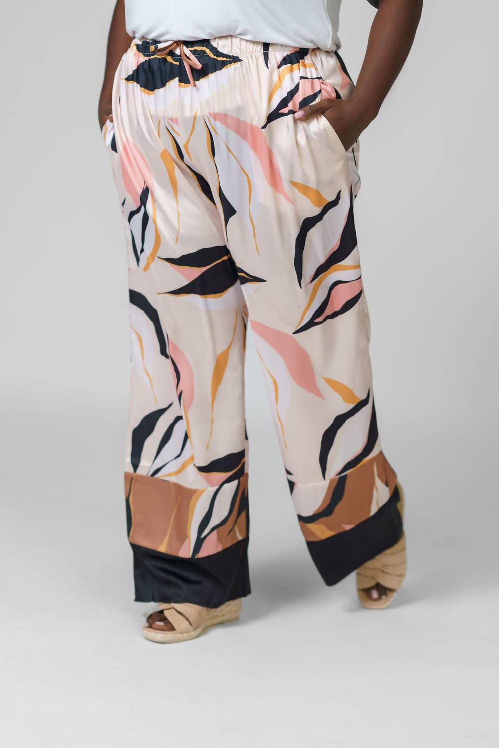 Adriana Contreras WIDE-LEG PRINT PANTS in jungle - women's pants
