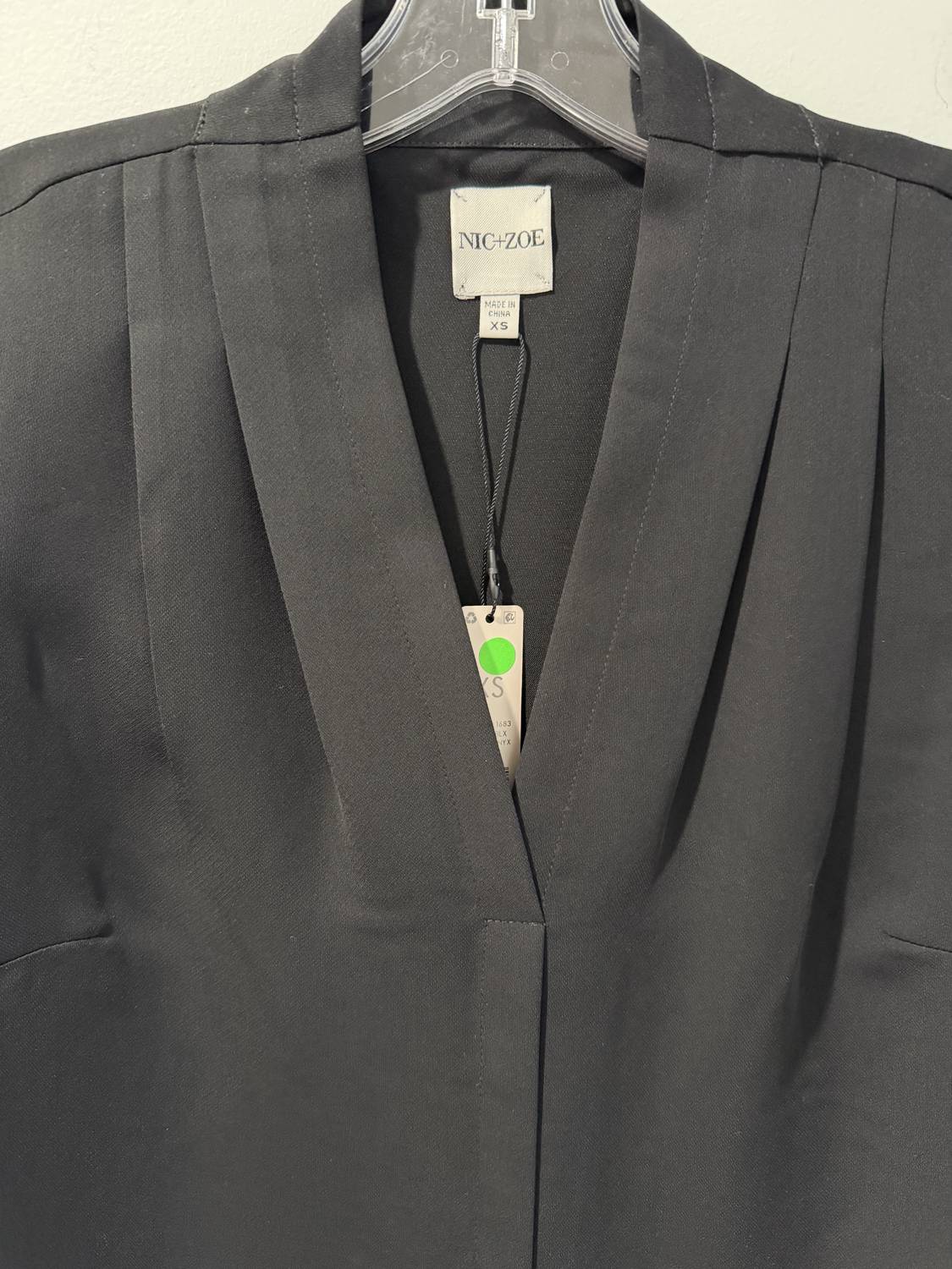 Nic + Zoe - Go To Vee Neck Top