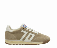 Back 70 - Women's Runner Sneaker