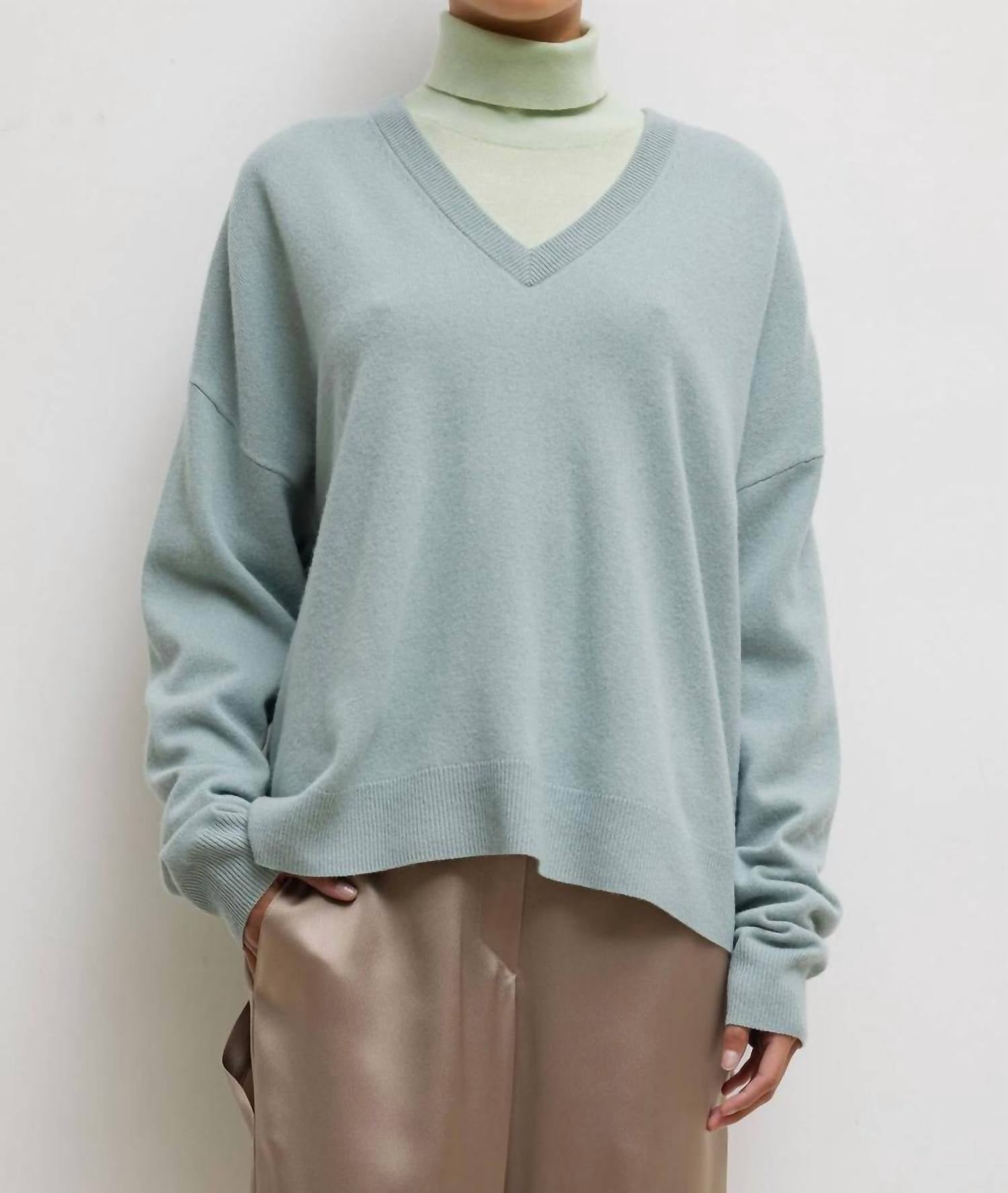 Leset - Zoe V Neck Sweater