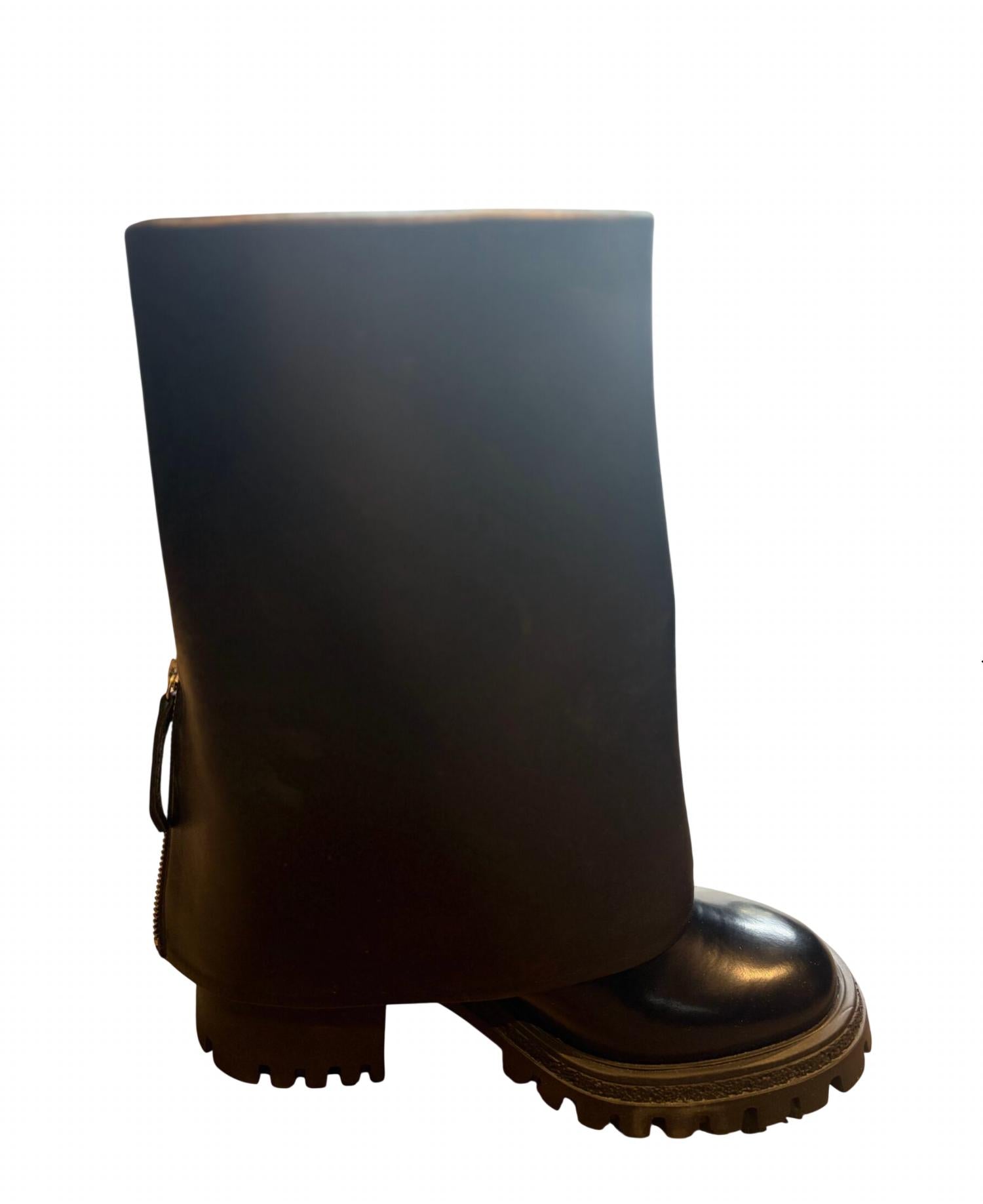 Halmanera - Women's Fold-over Lug Sole Boot