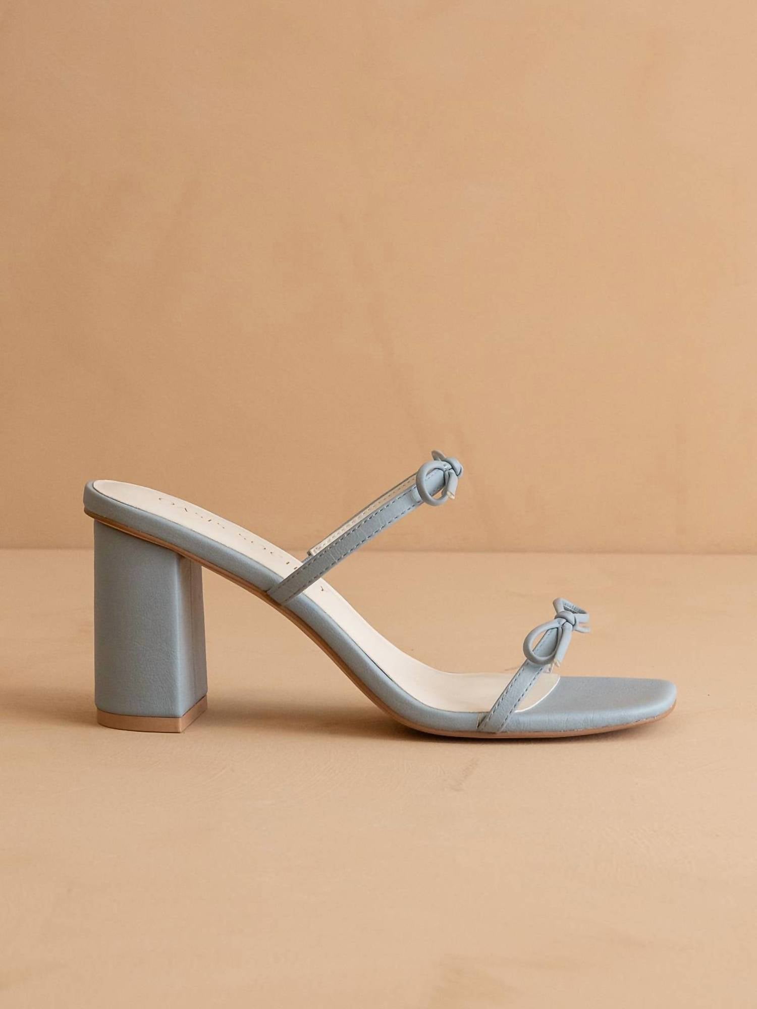Oasis Society - Women's Wendy Double Strap Bow Heel
