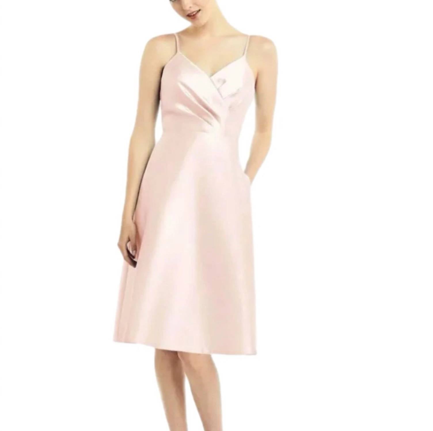 Alfred Sung - Satin Twill V-neck Cocktail Dress
