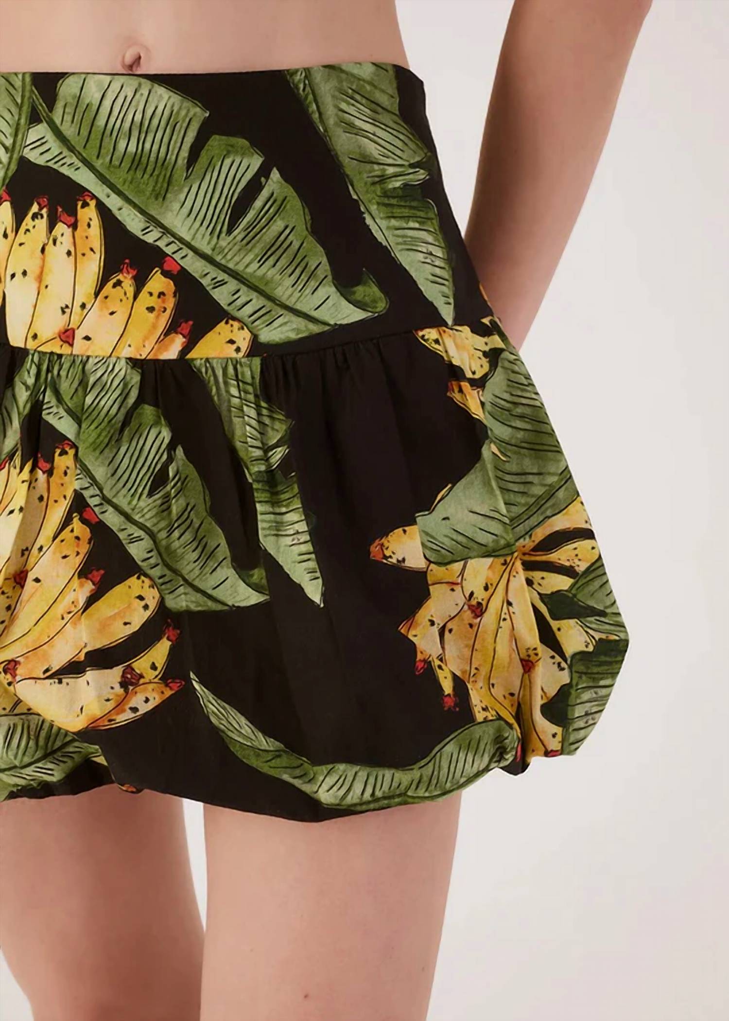 dress to Paradise Print Skirt in black banana - women's skirt - detail view