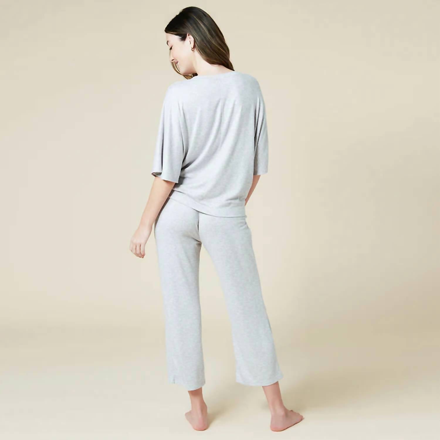 Softies - Dream Relaxed V-neck With Capri Lounge Set