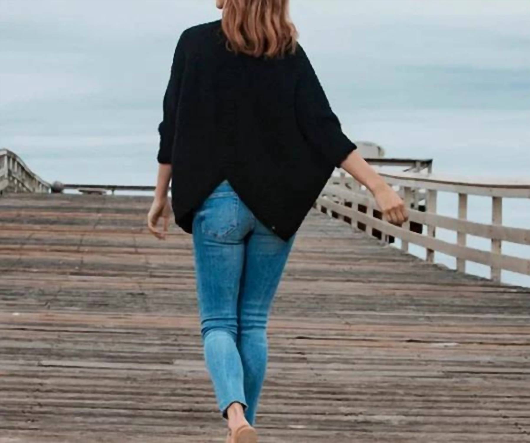 Barefoot Dreams - Cozy Chic Shrug - black - clothing - ponchos