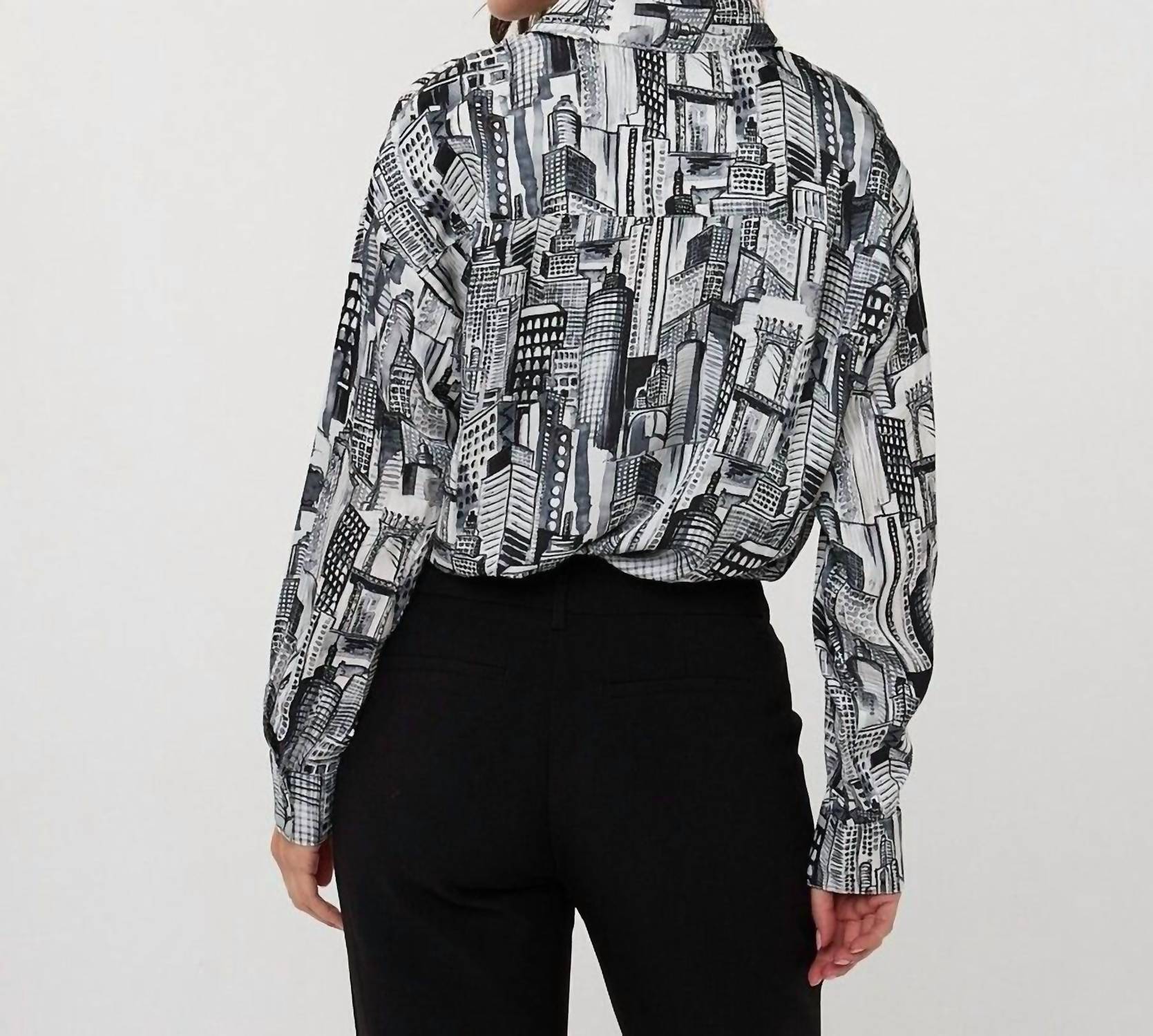 Esqualo - Women's City Print Blouse