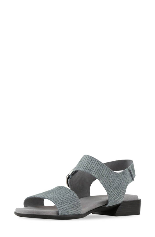 Munro - Women's Cleo Sandal